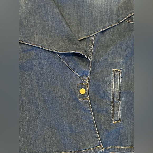 Kut From The Kloth Denim Vest Size M Western Asymmetrical Snap Button Layering - Picture 2 of 6